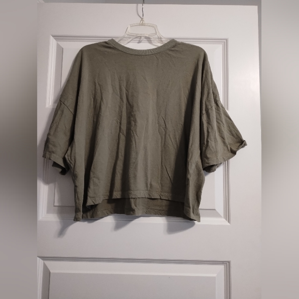 🟢3/$11 Olive Green Plus Size Boxy Crop Tee